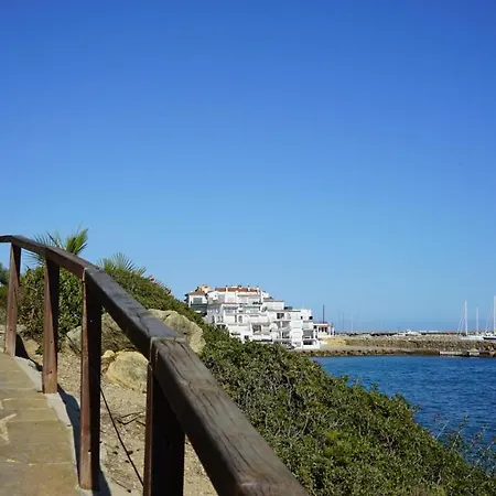 Holiday home Bonita Casa Jardin Privado 5min A Pie De Playa Roda de Bera